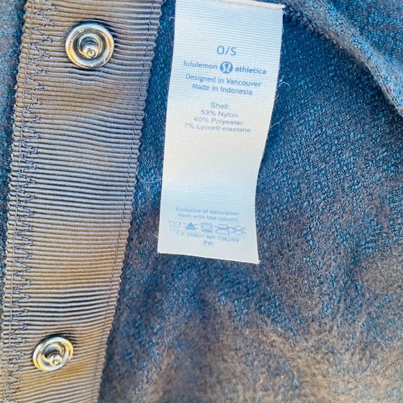 Lululemon Infinity Scarf - Picture 4 of 4